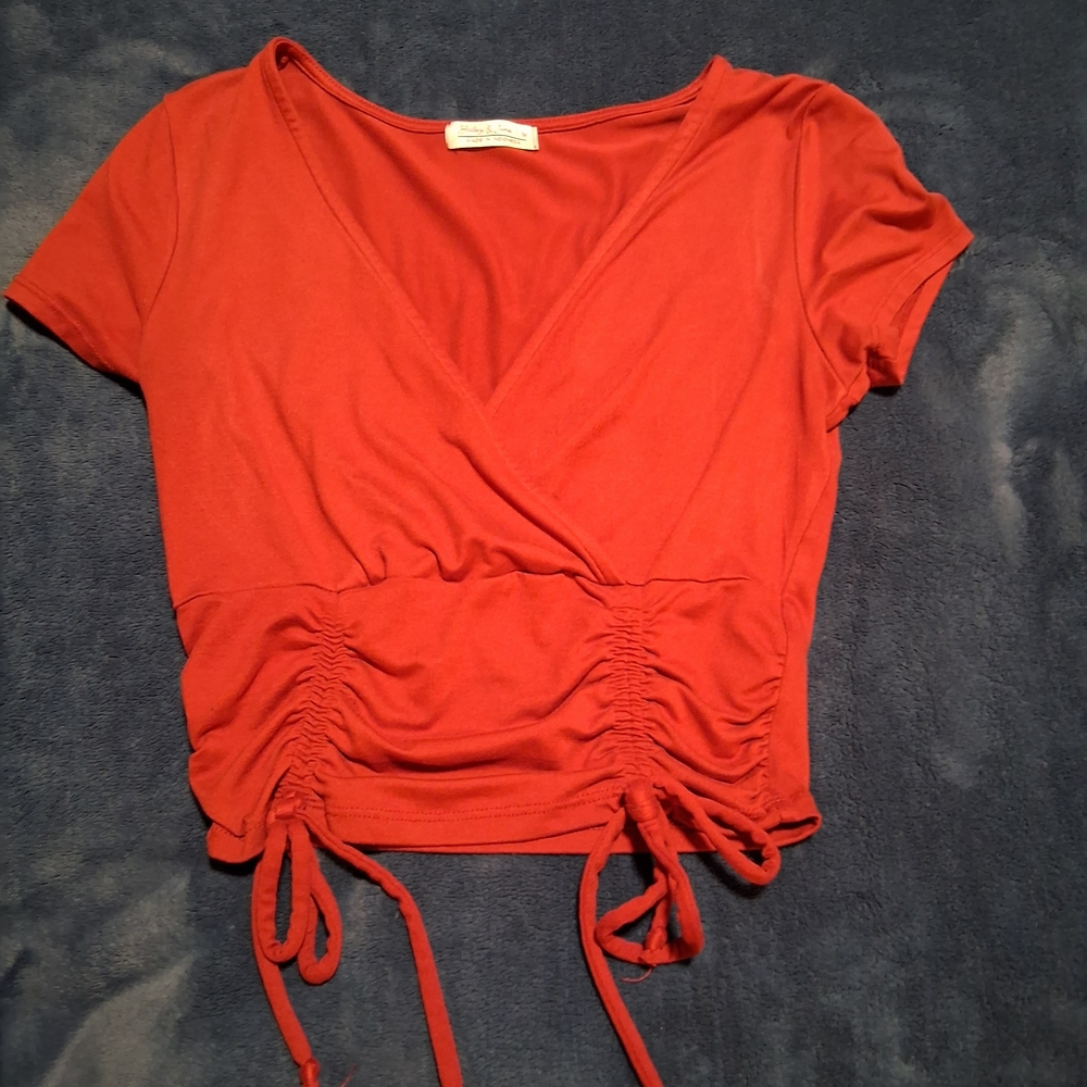 Women's Red Ruched Top